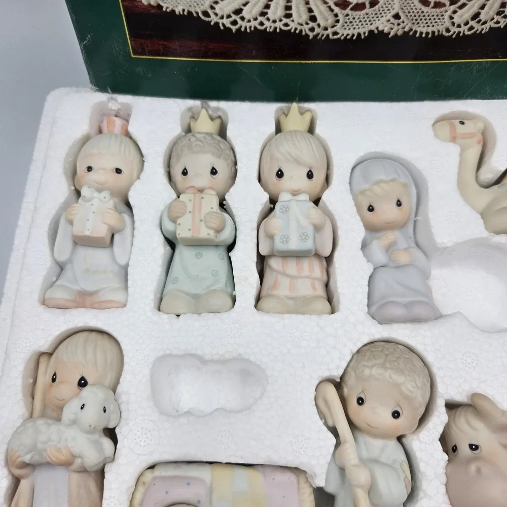 1982 Precious Moments Come Let Us Adore Him NATIVITY Miniatures 11 Pc Read!